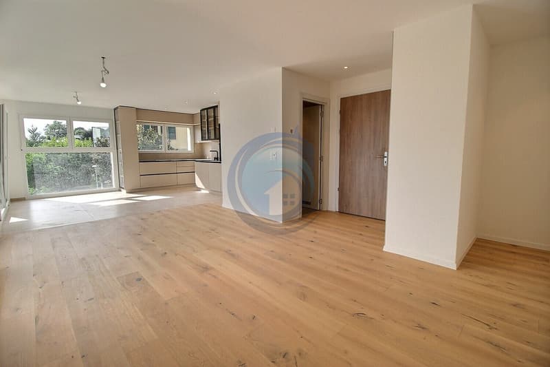 APPARTEMENT NEUF DE 4,5 PIÈCES AVEC VUE PANORAMIQUE SUR LE LAC (3)