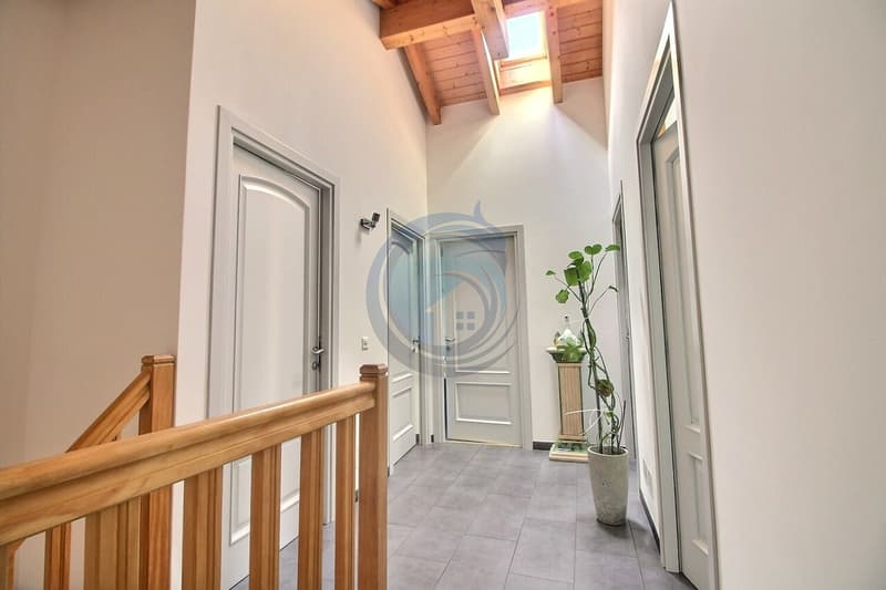 CHARMANTE MAISON MITOYENNE DE 7.5 PIÈCES (11)