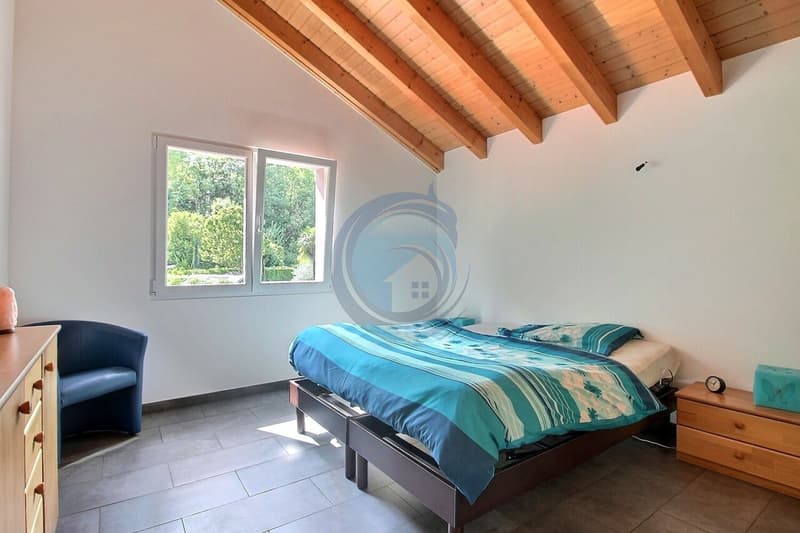 CHARMANTE MAISON MITOYENNE DE 7.5 PIÈCES (12)