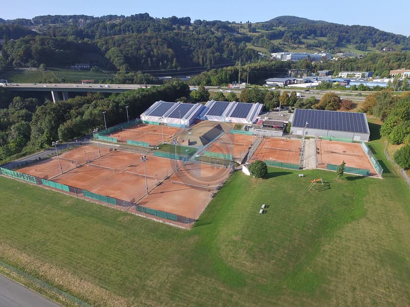 OPPORTUNITÉ À SAISIR : LOCAL COMMERCIAL/RESTAURANT À LOUER À ST-LÉGIER (4)