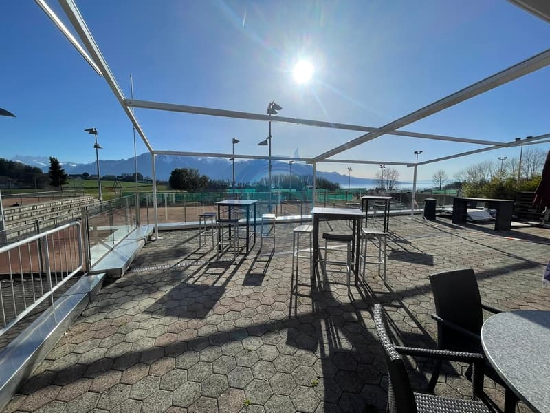 OPPORTUNITÉ À SAISIR : LOCAL COMMERCIAL/RESTAURANT À LOUER À ST-LÉGIER (11)