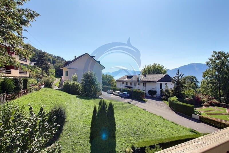 BEL APPARTEMENT TRAVERSANT DE 3,5 PIÈCES AVEC JOLI BALCON (2)