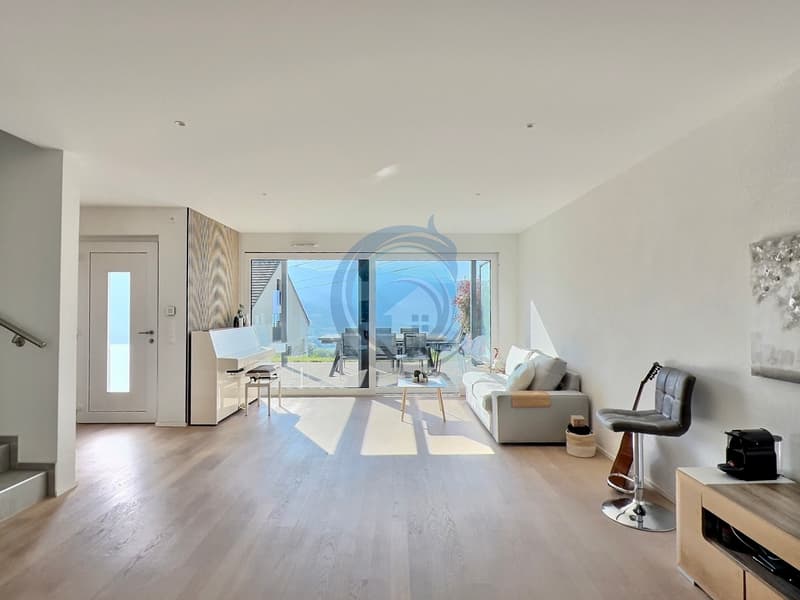 JOLIE VILLA JUMELLE DE 5.5 PIECES AVEC VUE SUR LE LAC (6)