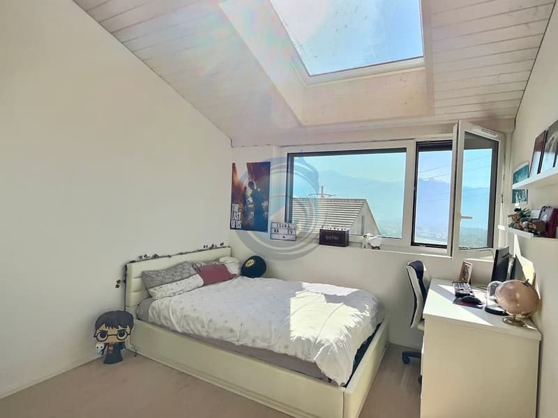 JOLIE VILLA JUMELLE DE 5.5 PIECES AVEC VUE SUR LE LAC (11)