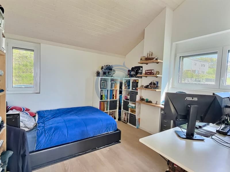 JOLIE VILLA JUMELLE DE 5.5 PIECES AVEC VUE SUR LE LAC (12)