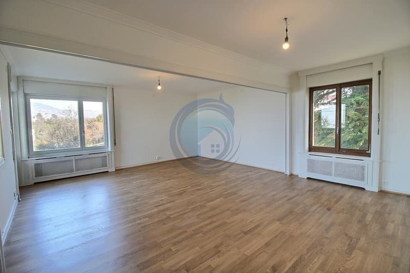 SPACIEUX APPARTEMENT DE 4,5 PIÈCES AVEC BUREAU ET VUE SUR LE LAC (4)