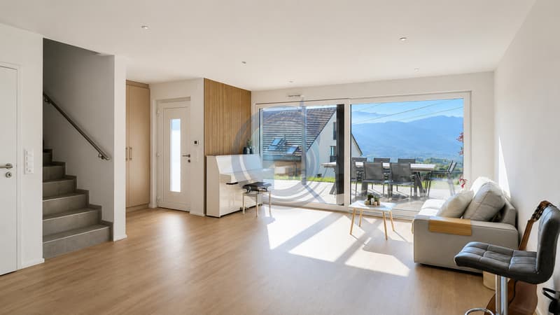 JOLIE VILLA JUMELLE DE 5.5 PIECES AVEC VUE SUR LE LAC (7)