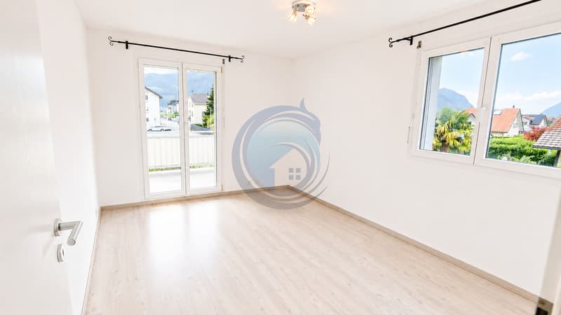 SUPERBE DUPLEX D'ANGLE 4,5 PCES - TERRASSE, BALCON ET JARDIN PRIVATIF (6)