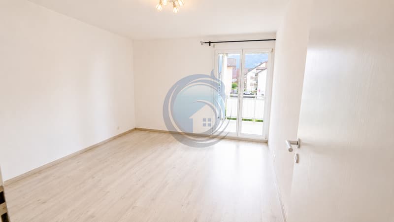 SUPERBE DUPLEX D'ANGLE 4,5 PCES - TERRASSE, BALCON ET JARDIN PRIVATIF (5)