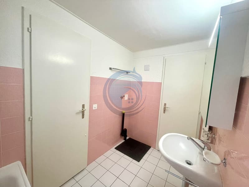 BEL APPARTEMENT DE 2,5 PIÈCES AU COEUR DE PORSEL (10)