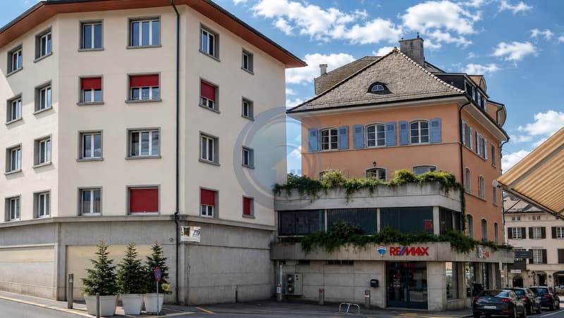 CHARMANT APPARTEMENT EN ATTIQUE DE 4.5 PIÈCES AU CENTRE-VILLE D'AIGLE (13)