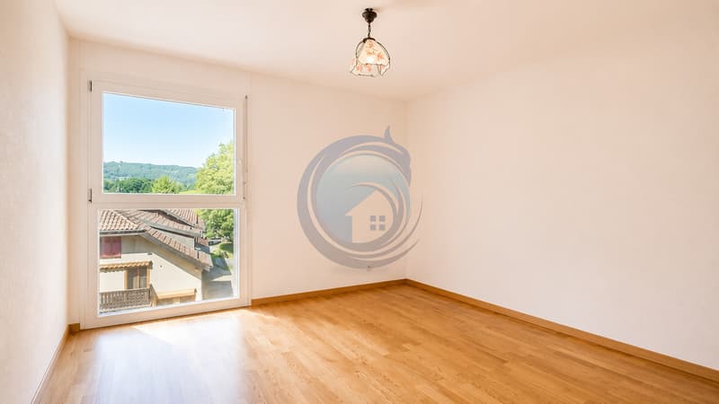 BEL APPARTEMENT TRAVERSANT DE 3,5 PIÈCES AVEC BALCON (11)
