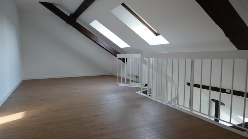 Gemütliche Maisonette Whg. mit Balkon + eigenem WM/TU - zentrale Stadtlage - (8)