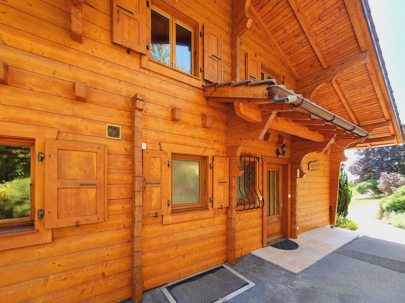 Magnifique chalet et grand terrain - vue sur les Dents du Midi (13)