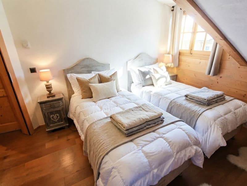 Magnifique appartement en duplex de 6.5 pièces avec SPA et piscine (7)