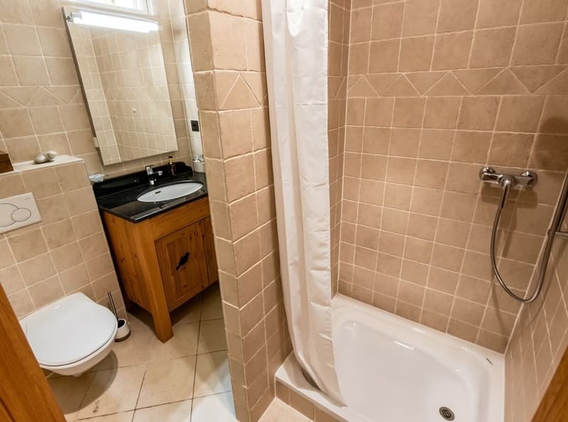 Magnifique appartement en duplex de 6.5 pièces avec SPA et piscine (5)