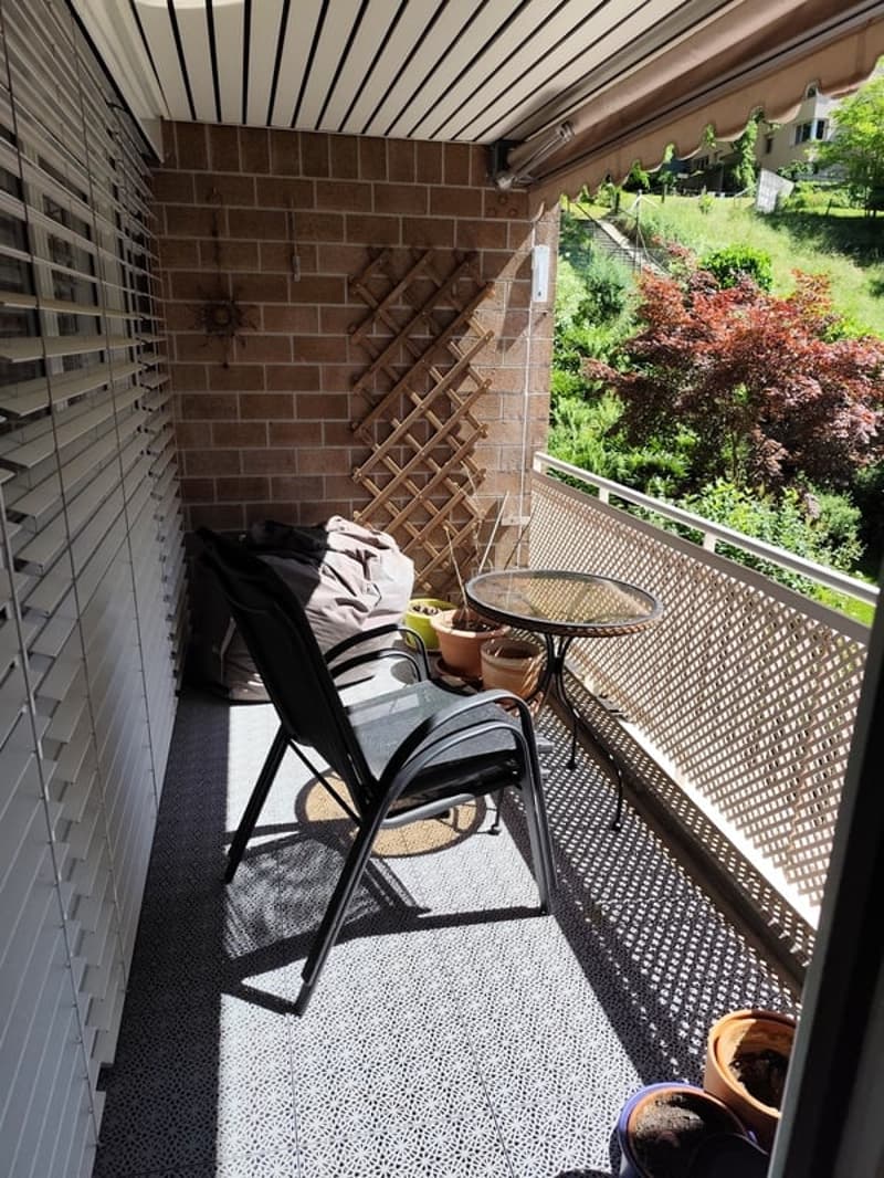 Helle 4.5-Zimmer-Wohnung mit Balkon und schöner Aussicht in Köniz (4)