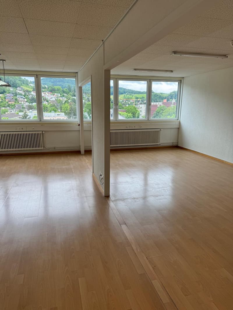 Espace de bureau/commercial moderne à louer à Muttenz - 400m² (Farnsburgerstrasse 8) (2)