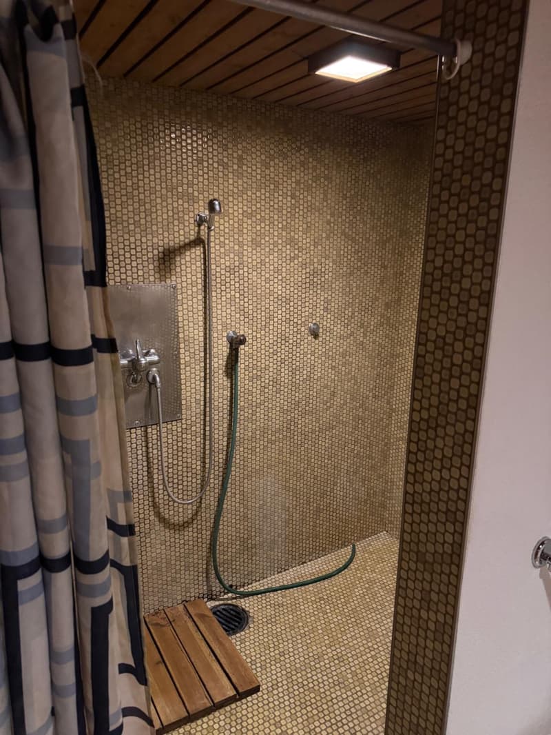 Sauna mit Solarium an der Austrasse in Basel zu vermieten (5)