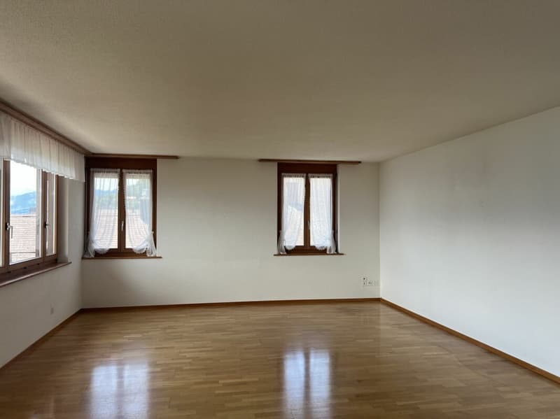 4.5-Zimmerwohnung 1. OG mit Seesicht im Zentrum von Beatenberg (13)