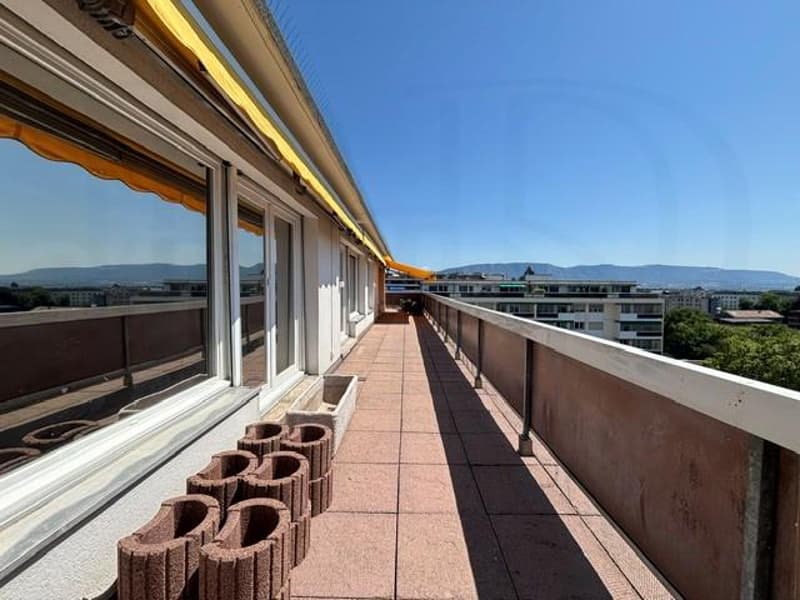 LE GRAND-SACONNEX - Appartement de 6 pièces en attique (6)