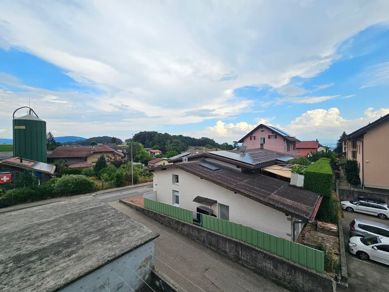 Appartement 4 pièces avec balcons et garage à Val-de-Ruz (13)