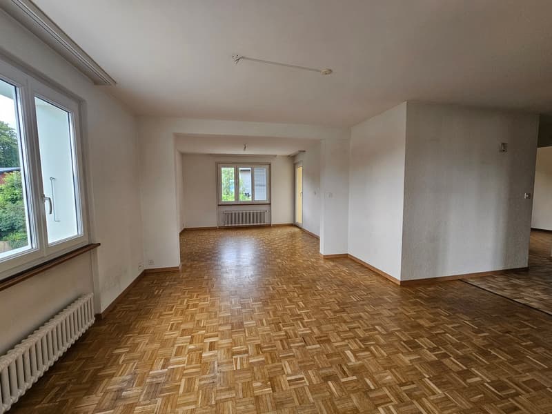 Appartement 4 pièces avec balcons et garage à Val-de-Ruz (4)
