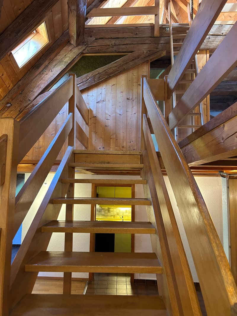 FRIBOURG - PLACE DU PETIT-ST-JEAN 39 - CHARMANT APPARTEMENT - 4.5 (6)