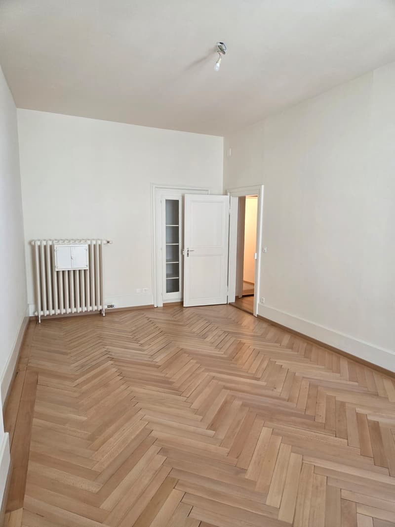 FRIBOURG - RUE DE LAUSANNE 34 - MAGNIFIQUE 5.5 PIECES  RENOVE AU 2EME (6)
