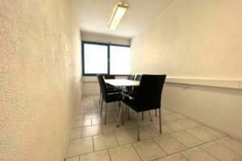 Administratif/Bureau 6 pièces 200 m2 à Kerzers (5)