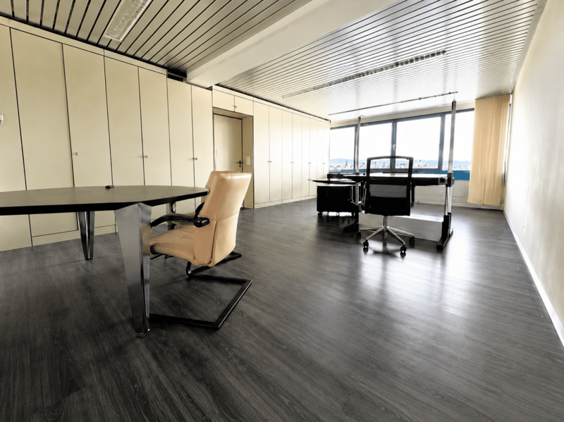 Administratif/Bureau 1 pièce 200 m2 à Ried b. Kerzers (2)