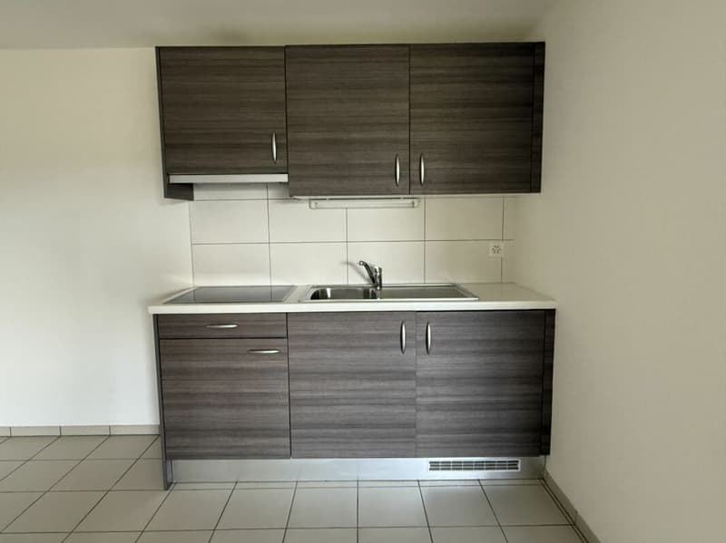 Local dépot de 45 m2 à Rossens (4)