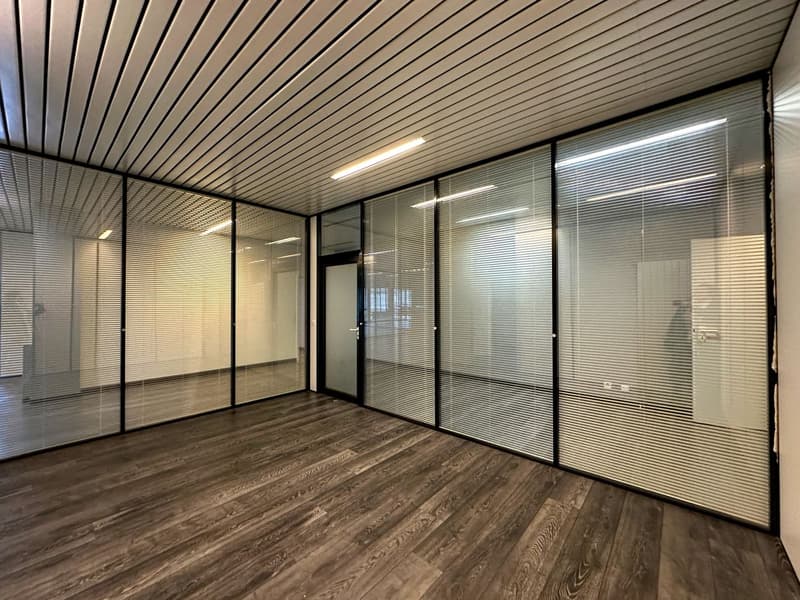 Ensemble de bureaux polyvalents aux portes de Genève (7)