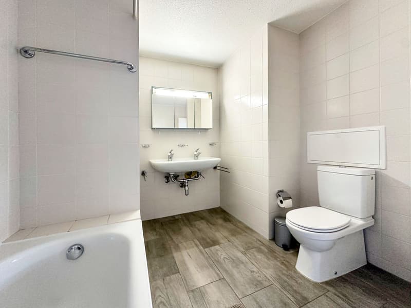 Salle de bains attenante à la chambre