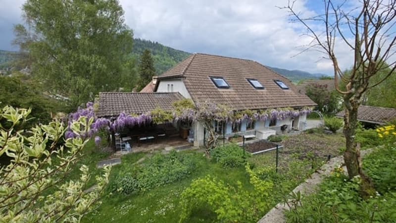 2114 Fleurier/NE Vente d’une ancienne et spacieuse propriété rénovée (2)