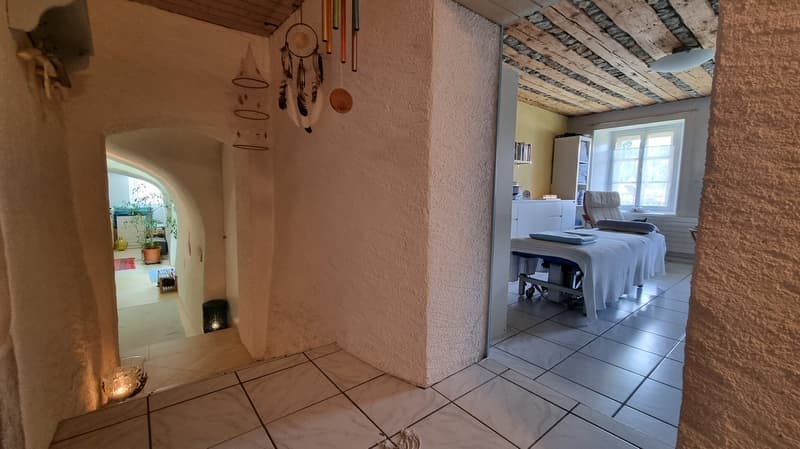 2114 Fleurier/NE Vente d’une ancienne et spacieuse propriété rénovée (15)