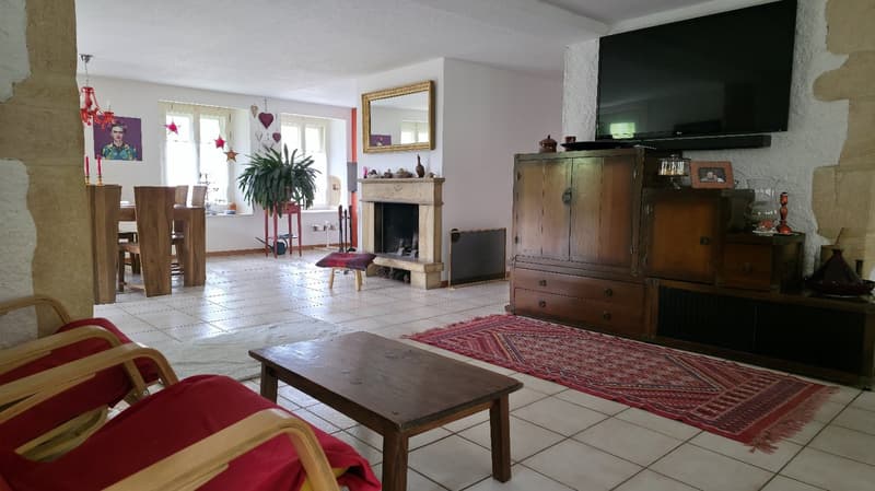 2114 Fleurier/NE Vente d’une ancienne et spacieuse propriété rénovée (9)