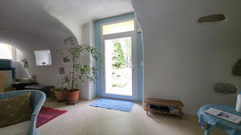 2114 Fleurier/NE Vente d’une ancienne et spacieuse propriété rénovée (13)