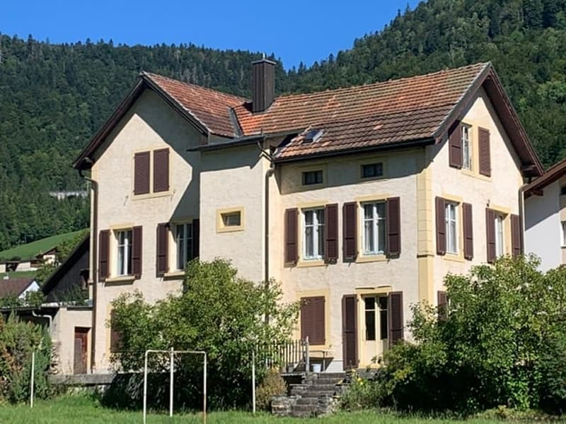 2123 St-Sulpice Vente d’une ancienne maison villageoise à rénover avec grand terrain (2)