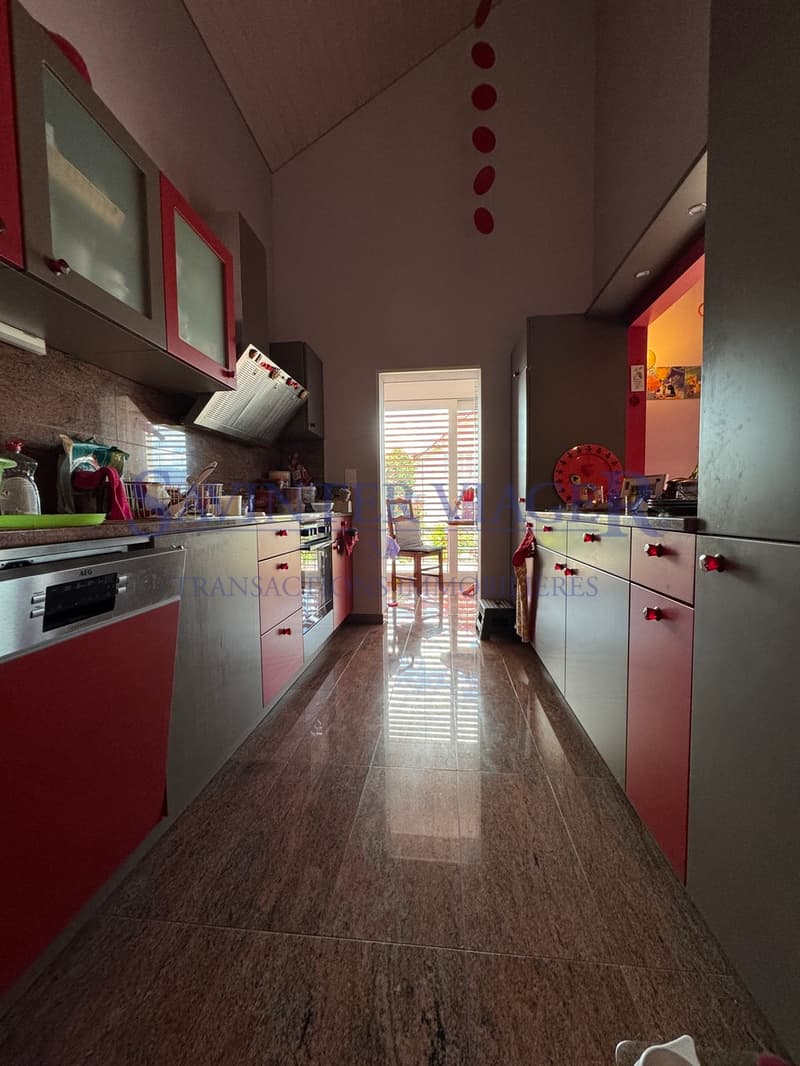 Charmante maison dans un écrin de verdure (4)