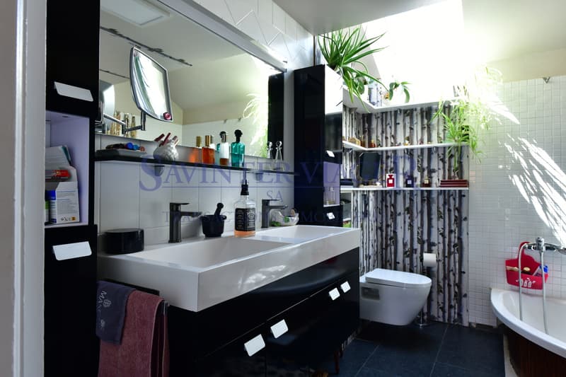 Demeure atypique avec installations équestres - Terrain de 16 832 m². (7)