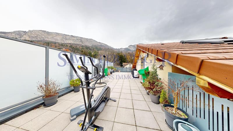 Attique T5 en duplex avec grandes terrasses et 2 garages - Bonneville (9)