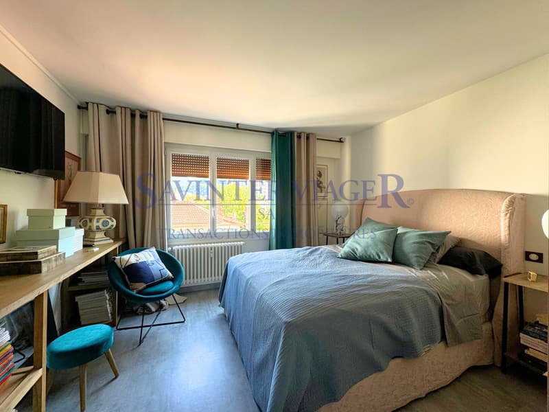 Albertville-centre. T4 traversant, 2 balcons. Viager (8)