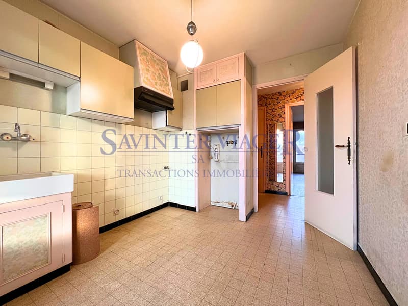 Cuisine avec une veranda / Küche mit einer Veranda / Kitchen with a porch / ????? ? ????????