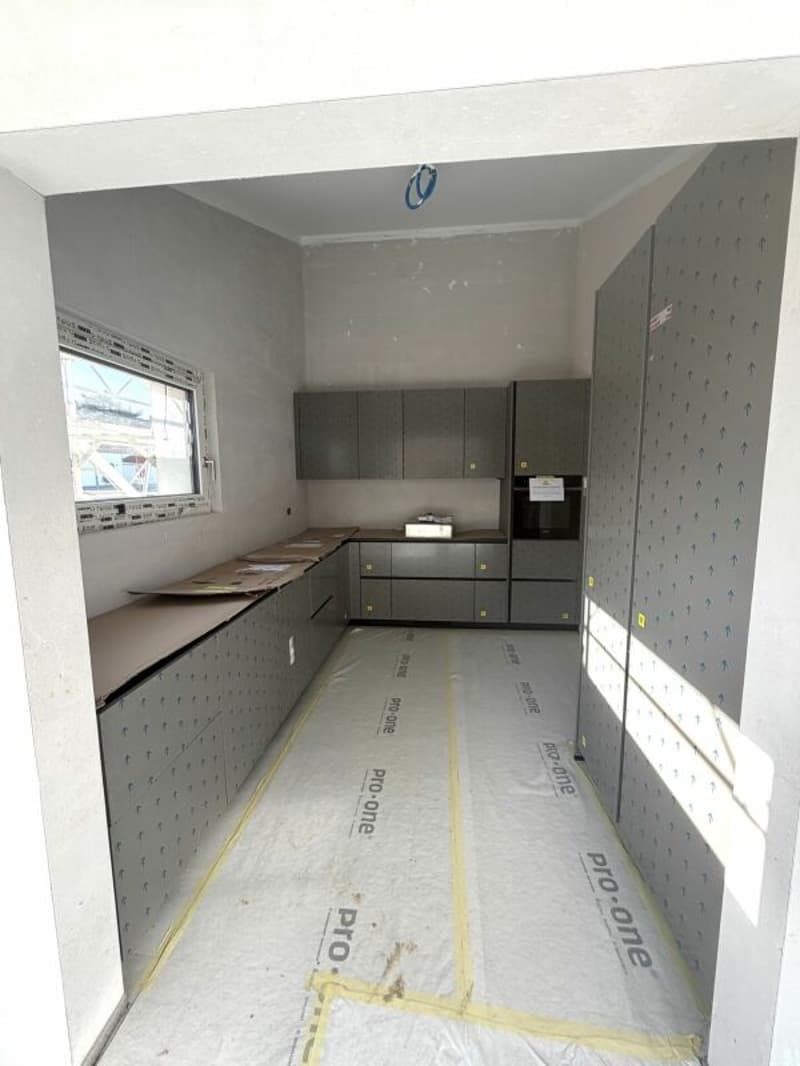 Superbe et spacieuse villa en cours de rénovation à vendre (5)