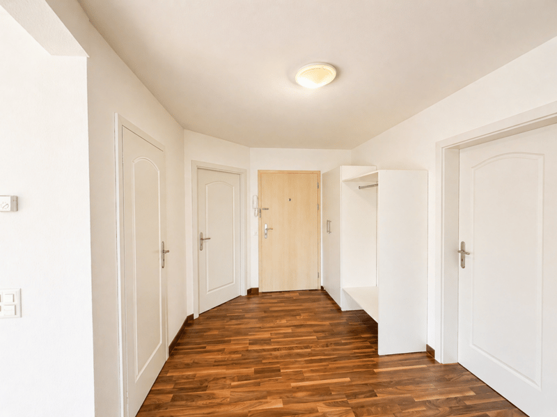 Profitez d'un cadre de vie exceptionnel, avec une vue imprenable dans cet élégant logement de 4,5 pièces à Faoug (5)