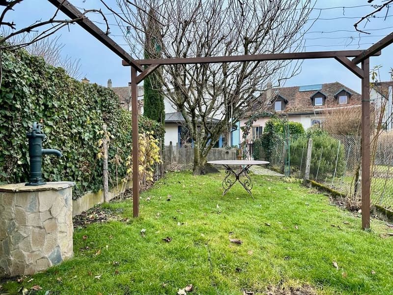 Charmante maison de village au coeur de Begnins (10)