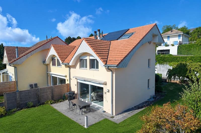 Superbe villa rénovée avec vue panoramique sur les Alpes (3)