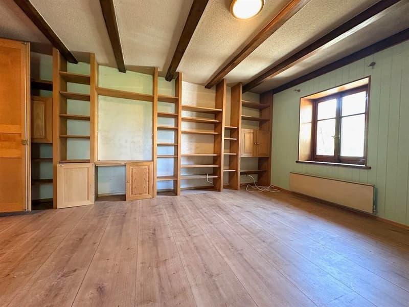 Maison villageoise pleine de potentiel au cour d'Arzier (7)