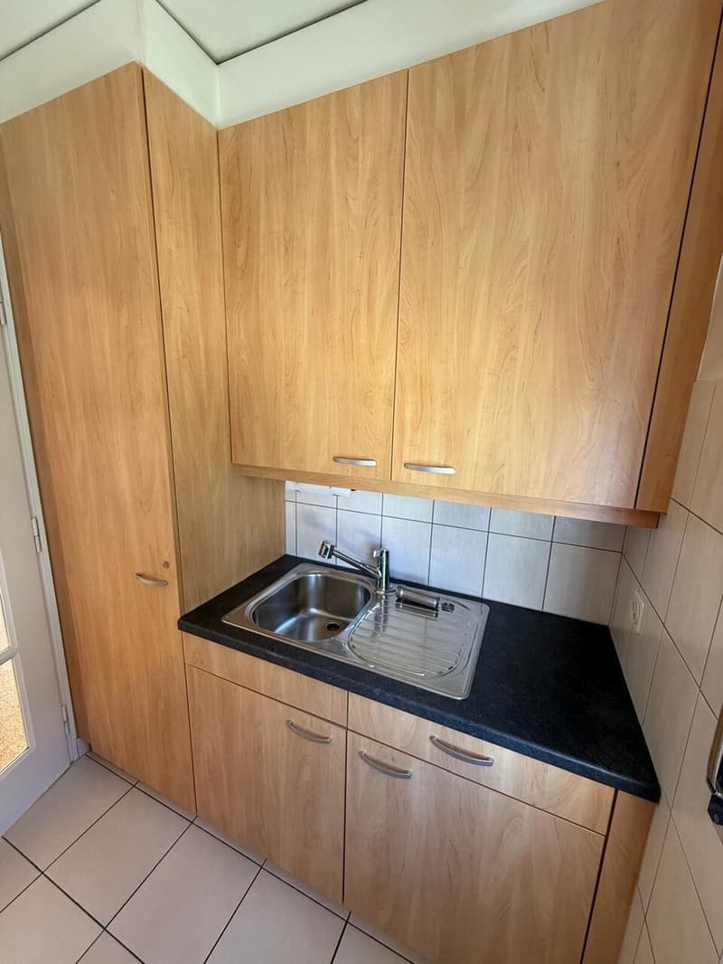 Appartement de 2.5 pièces au 1er étage dans un quartier calme (6)